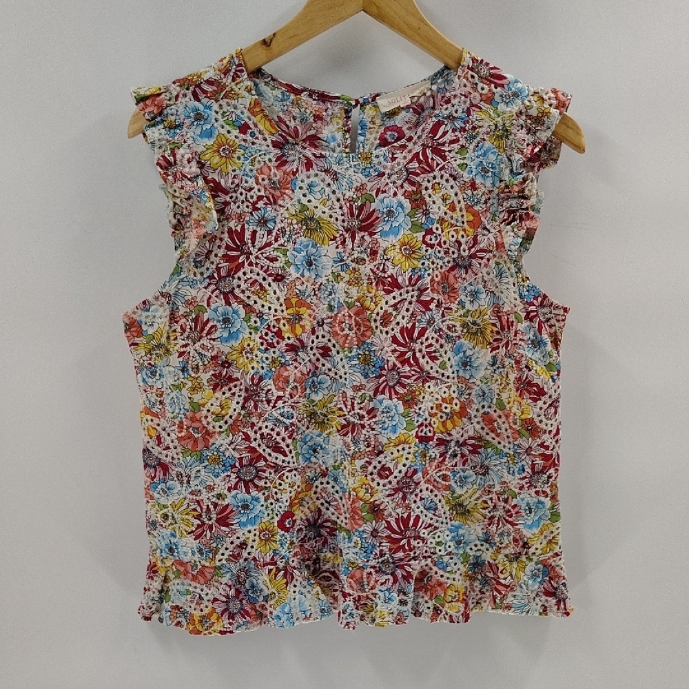 Solitaire Multicolor Eyelet Top Size Medium Ruffle Hem Short Sleeve